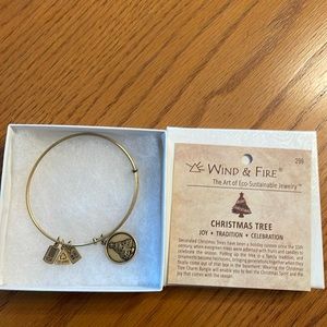 Wind and Fire Gold Christmas Tree bracelet